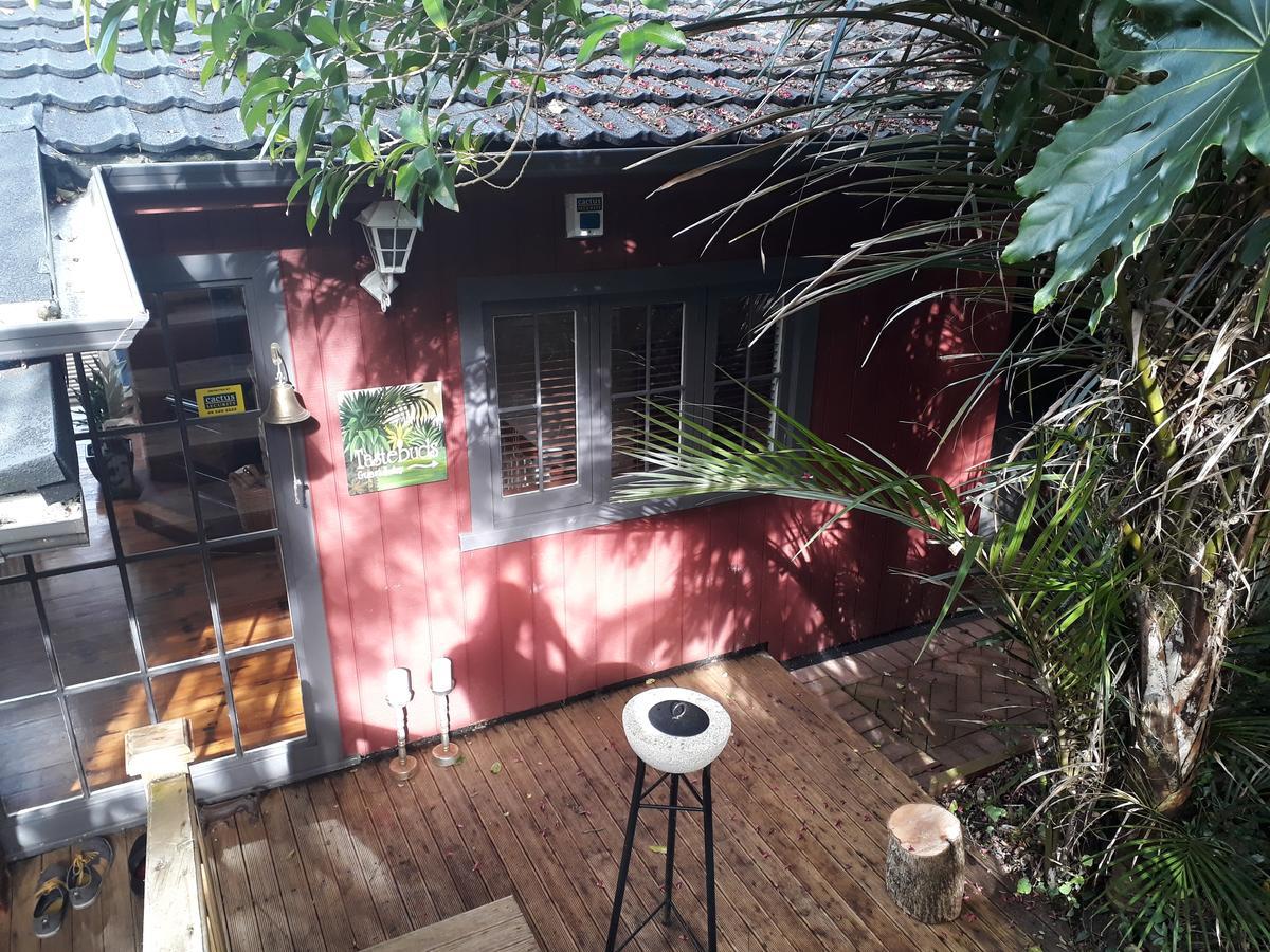 Tastebuds Bed N Breakfast Оукланд Екстериор снимка
