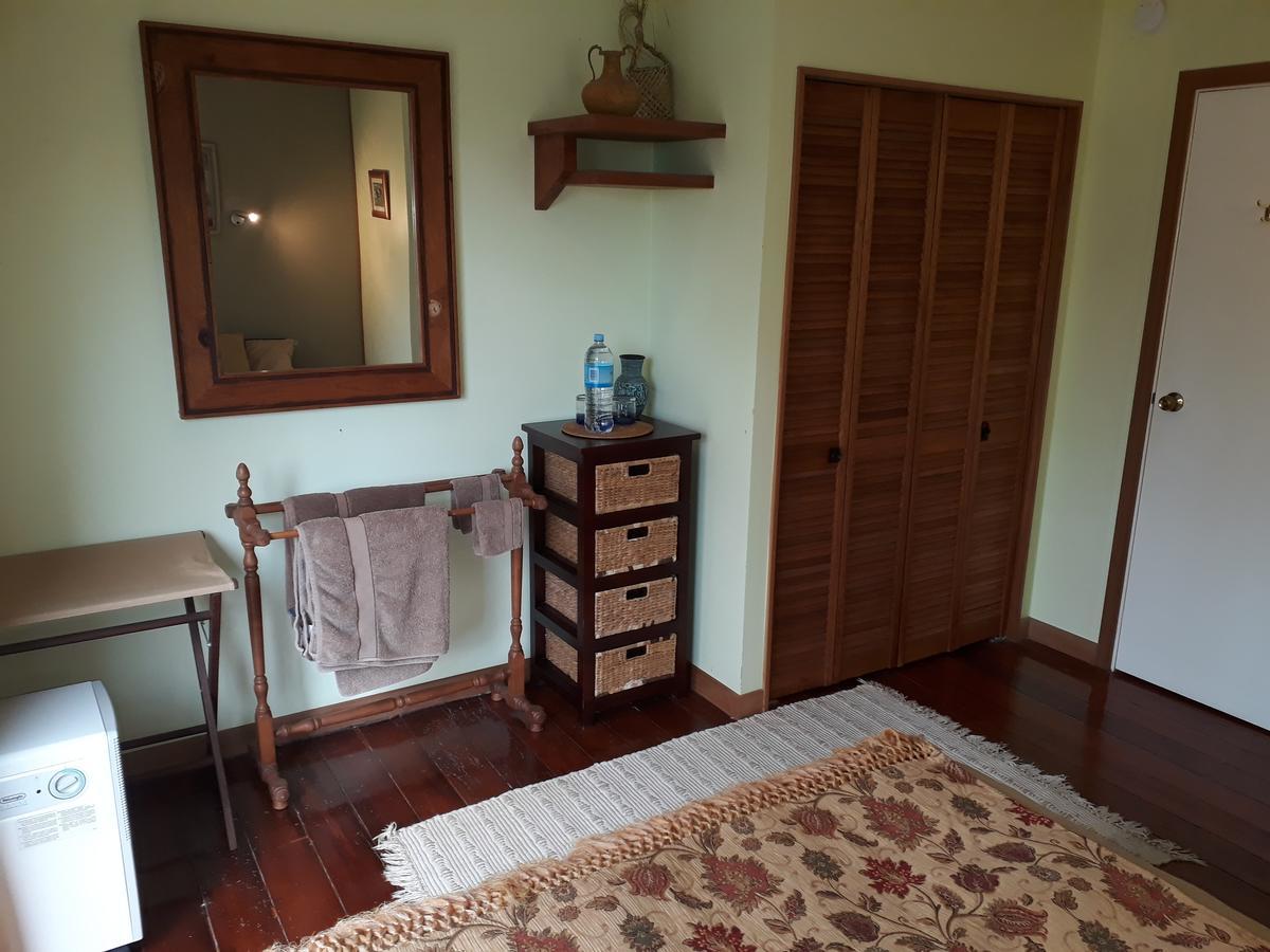 Tastebuds Bed N Breakfast Оукланд Екстериор снимка