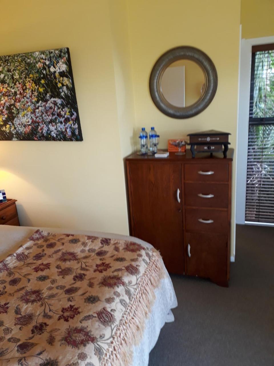 Tastebuds Bed N Breakfast Оукланд Екстериор снимка