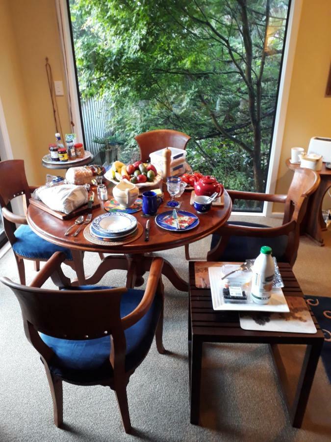Tastebuds Bed N Breakfast Оукланд Екстериор снимка